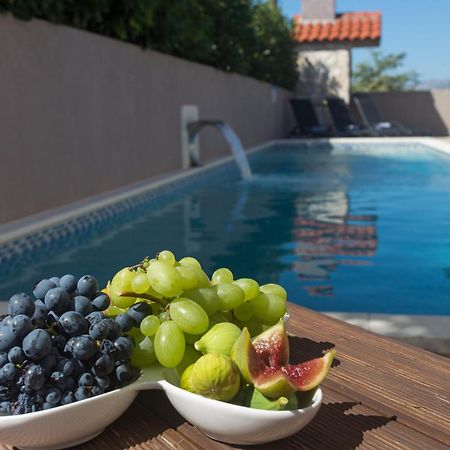 Life - New And Luxury Holiday House Kaštela Esterno foto
