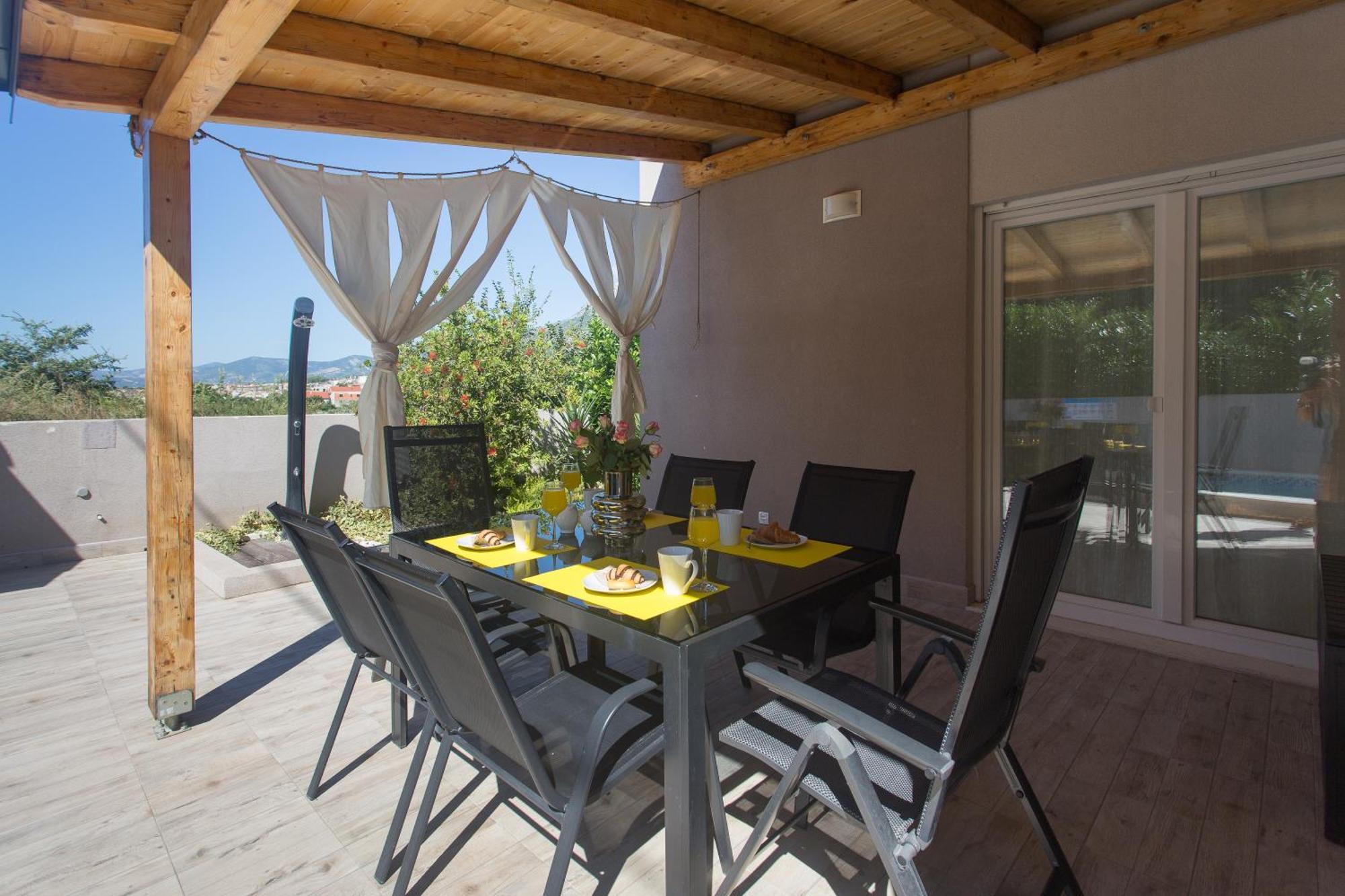 Life - New And Luxury Holiday House Kaštela Esterno foto