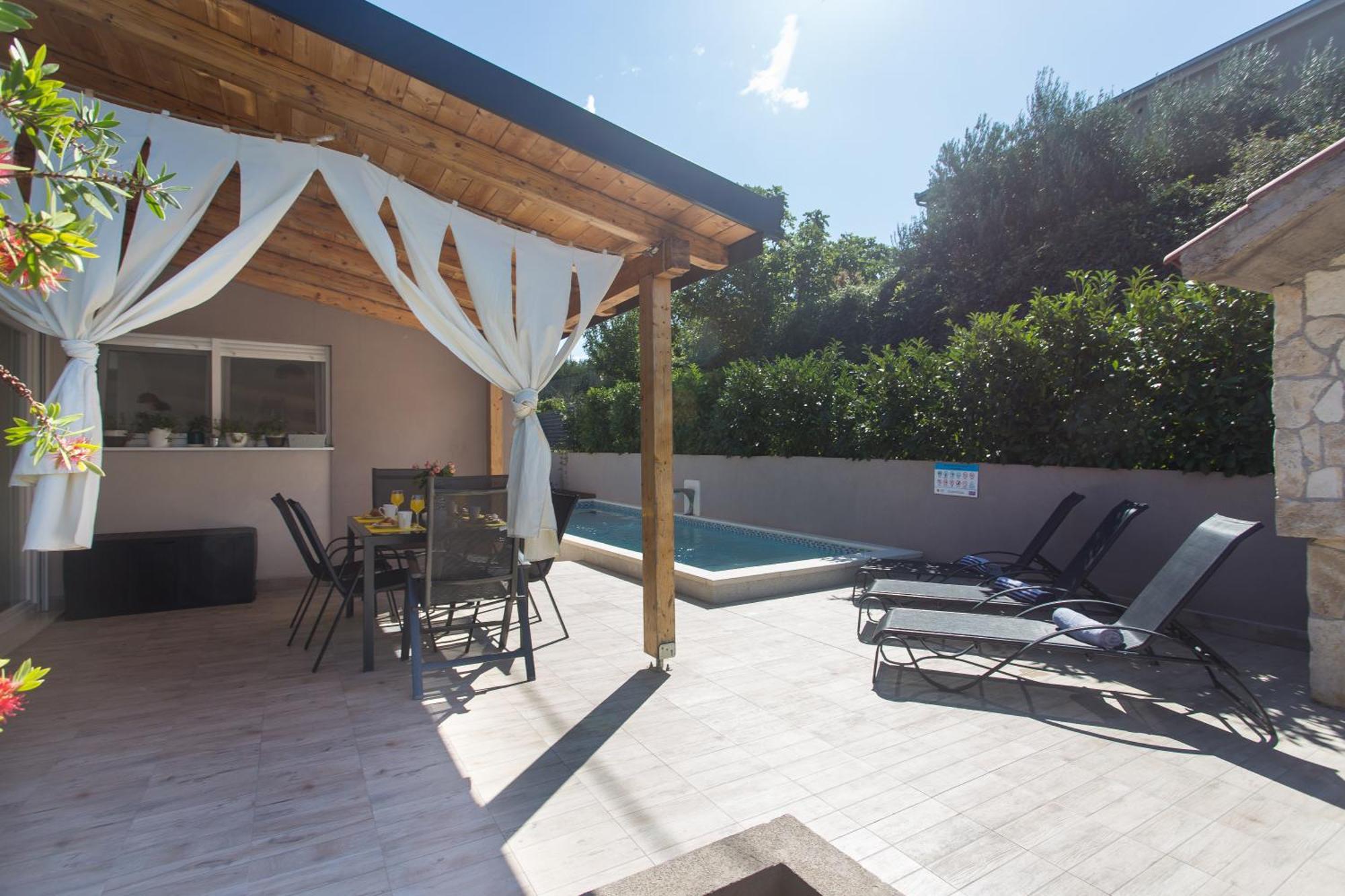 Life - New And Luxury Holiday House Kaštela Esterno foto
