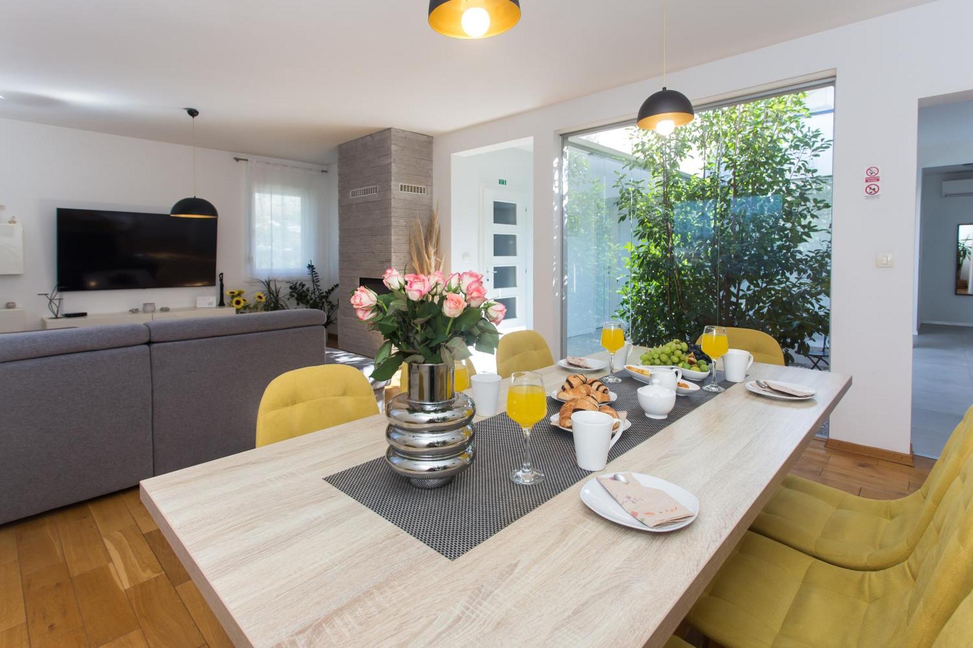 Life - New And Luxury Holiday House Kaštela Esterno foto